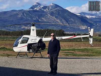 ...per poi scendere in qualsiasi aeroporto, elisuperficie o pezzetto di terreno privato�
